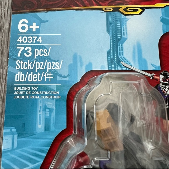 Lego Ninjago 40374 Golden Zane Minifigure Accessory Set - Picture 2 of 5